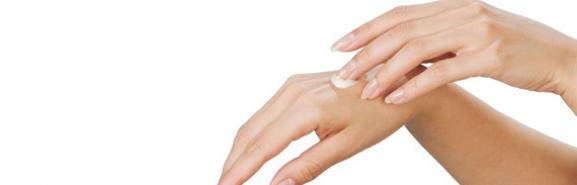 memutihkan kulit dengan lidah buaya