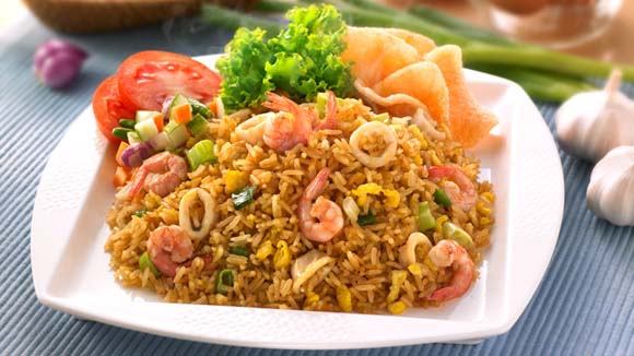 Membuat Nasi Goreng dengan Cepat